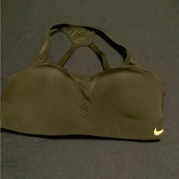 Nike Other - NWOT..NIKE SPORTS BRA